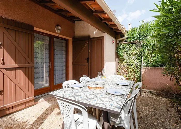 Pavillon 3 Pieces Proche Avec Terrasse Et Parking Prive - Fr-1-409-185 别墅 纳博讷
