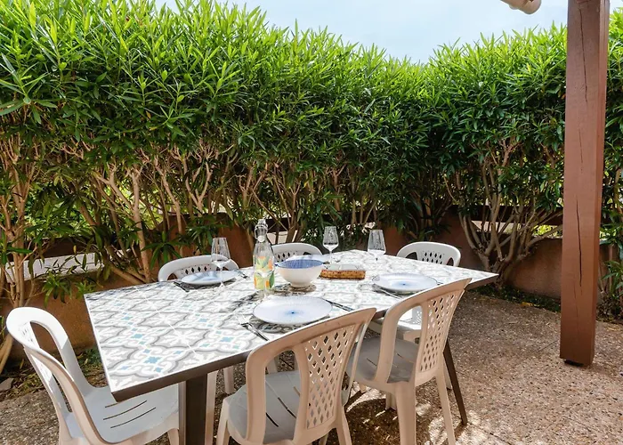 Pavillon 3 Pieces Proche Avec Terrasse Et Parking Prive - Fr-1-409-185 别墅